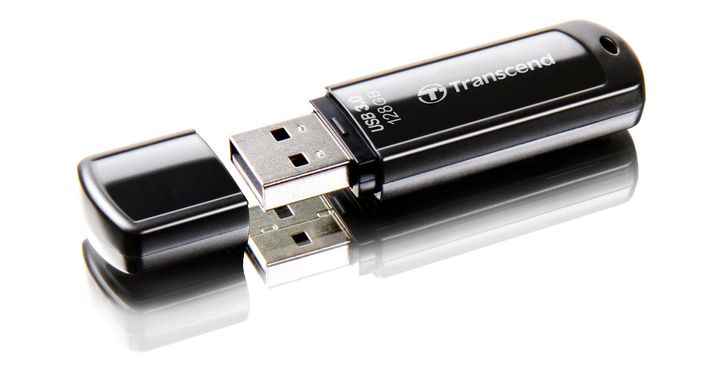 USB накопитель Transcend 128GB USB 3.1 JetFlash 700 Black (TS128GJF700)