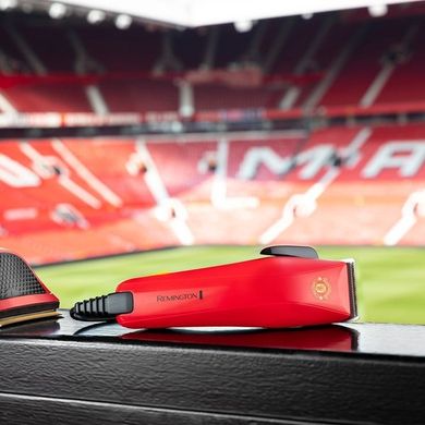 Машинка для стрижки Remington Colour Cut Manchester United, от сети насадок-11 (HC5038)